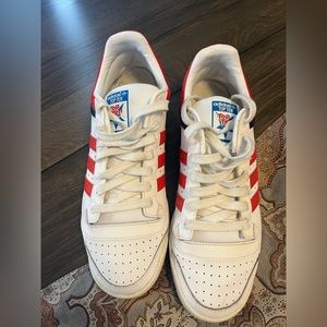 Addias Top Ten  gym shoe size 11